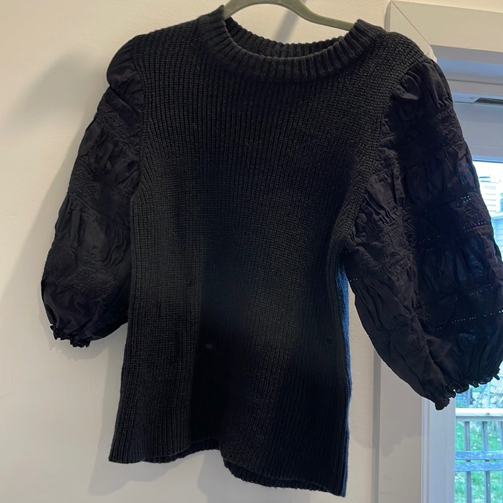 Black short sleeve Yakira Bella top